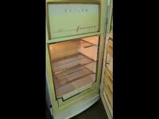 Холодильник 1950-х годов