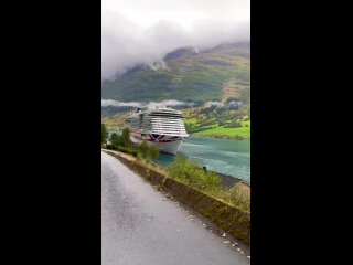 A cruise along the Norwegian fjords is a unique opportunity to visit natural attractions that are not always easy to reach by la