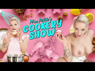 2021-09-02 LouLou Petite  Miss Petites Cookery Show Episode 1