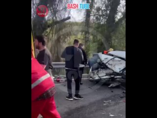 🇷🇺 Четыре человека пострадали в аварии на трассе в Сочи