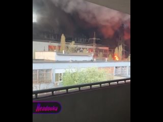 Трипольская ТЭС полностью уничтожена — новые кадры охваченной пламенем киевской электростанции