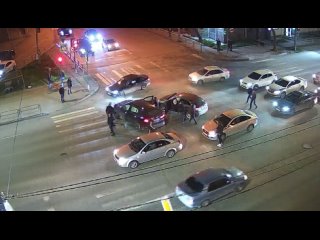 В Челябинске на Худякова столкнулись Audi и BMW