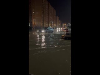 В Твери затопило улицу