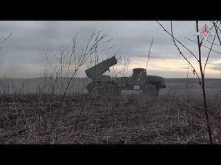 «Грады» уничтожили бронетехнику, склады с боеприпасами и живую силу ВСУ на Купянском направлении