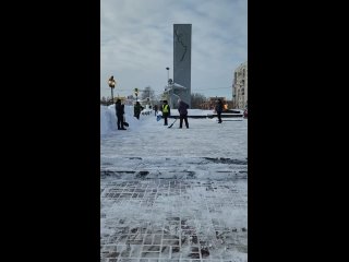 Очистили памятник погибшим в годы Великой Отечественной войны