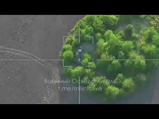 🇷🇺🇺🇦 Ове слике показују уништење украјинског система за електронско ратовање Буковел-АД помоћу дрона камиказе Лансет.#лансет