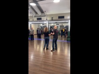Занятия аргентинским танго в начальной группе Вячеслава Горячева