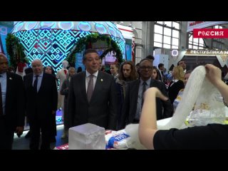 Представители стран БРИКС посетили Выставку “Россия“
