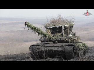 Кадры боевой работы экипажей танков Т 90А
