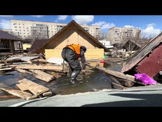 Наводнение в Орске  _ часть города под водой