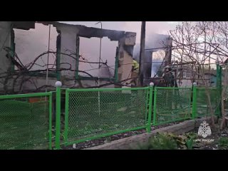 Спасатели МЧС России ликвидировали крупный пожар  в садовом товариществе, на котором погибли 3 человека