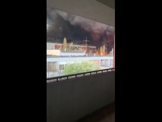 Кадры пожара на Трипольской ТЭС после ракетного удара