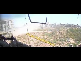 Бригадите Ал-Касам публикуваха видео на унищожаването на два танка Merkava 3/4 наведнъж, като системата за активна защита Trophy