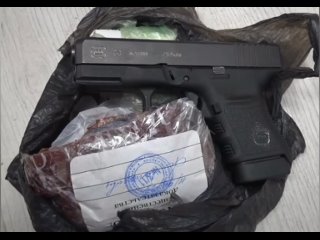 Полиция изъяла карабин Сайга ипистолеты Glock иBeretta изквартиры вВидном