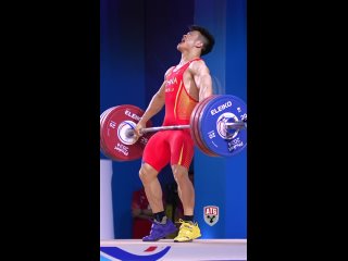 Китайский тяжелоатлет-Ши Жьенг(в/к 73 кг) рвет 165 кг