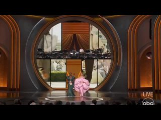 Ариана и Синтия Эриво представляют номинантов на Лучший оригинальный саундтрек и Лучшую песню к фильму на Оскаре-2024.mp4