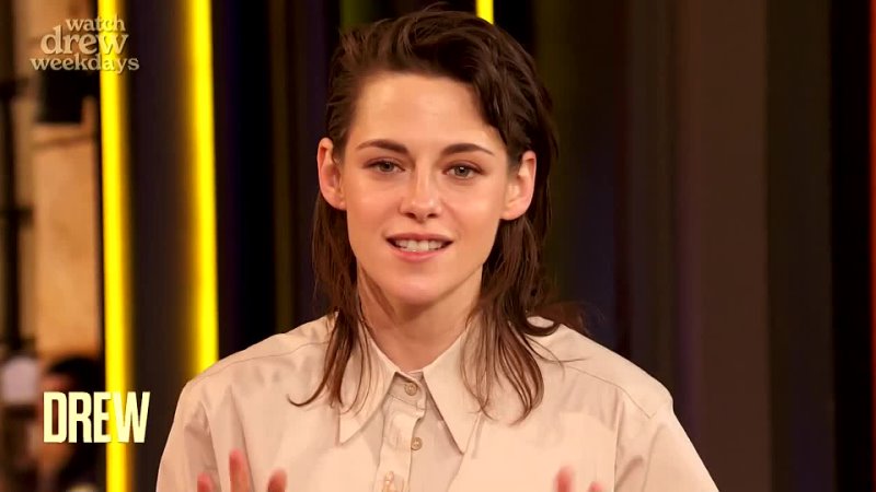 Kristen Stewart Visited a Nude Beach but Drew Saw a Different Type of Dinghy Drew Barrymore Show, часть