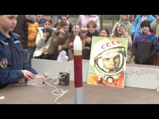 🚀Три, два, один — пуск! В День космонавтики ученики школы № 19  Иркутска запустили в небо свои ракеты