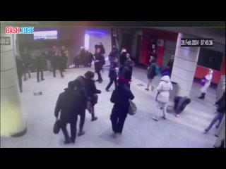 🇷🇺 Москвич не оплатил проезд в метро и ударил в лицо женщину-контролера