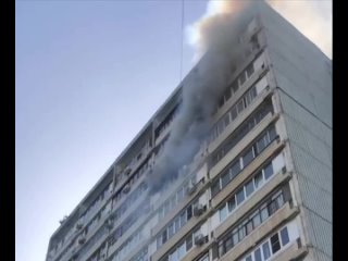🔥На Цветном бульваре, 21, горит квартира на 13 этаже

По словам очевидцев, огонь не перебросился на другие помещения.