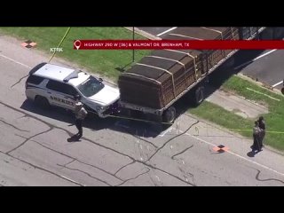 Американец из мести угнал грузовик в Техасе и протаранил правительственное здание, в котором ему отказались выдавать права