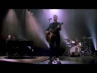 Bryan Adams - Dont Drop That Bomb On Me (Live At The Royal Albert Hall)