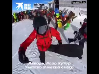 Новосибирский сноубордист вытащил человека из-под лавины в Сочи   Алексей Соболев с друзьями катался