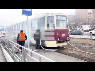 В Красноярске загорелся трамвай на Щорса