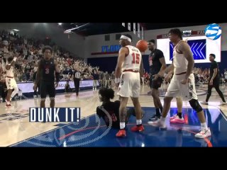 Alijah Martin takes flight for amazing poster slam for FAU