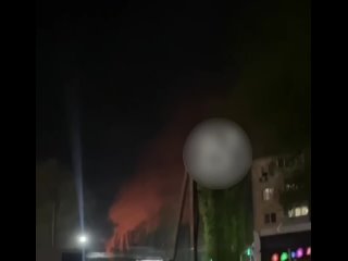 В Воронеже прогремел мощный взрыв, после которого начался сильный пожар.