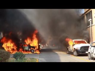 Des manifestants dans le sud du Mexique ont incendié le bâtiment du gouvernement de l’État