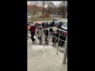 В Березовском полицейские задержали 11 мигрантов-нелегалов
