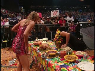 Trish Stratus vs. Stacey Keibler - SmackDown November, 22, 2001