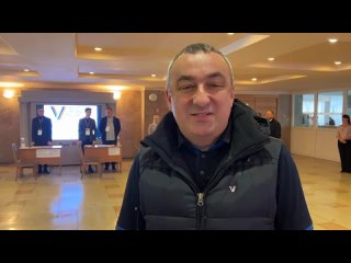 Советник губернатора Ленобласти Алексей Брицун проголосовал в Енакиево