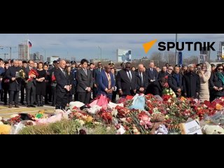 The victims of the terrorist attack were honored with a minute of silence and flowers were laid at the memorial. The ceremony wa