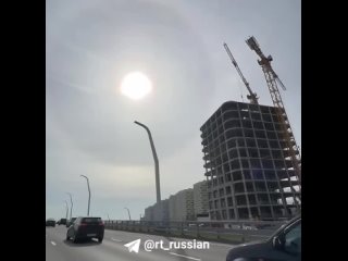 Яркое солнечное гало наблюдали сегодня утром в Москве и области