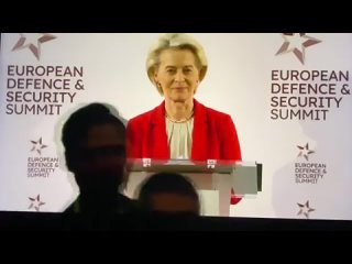 Sie sind eine Verbrecherin, Frau von der Leyen. Das Blut palstinensischer Kinder klebt an Ihren Hnden!