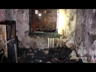 В Красноярске ночью из-за неисправного шнура холодильника произошел пожар: пострадали двое
