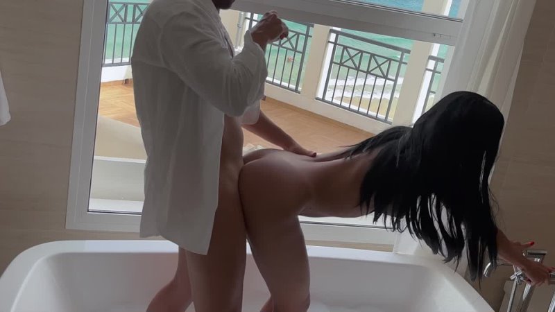 I Put my Dress on Tighter and he couldnt Resist Fucking me in the Shower who is