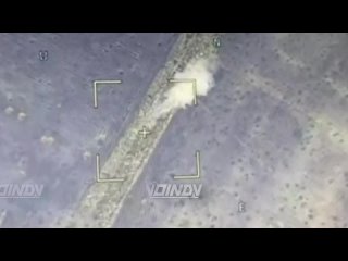 🇷🇺🇺🇦 The footage shows how the artillerymen of the 57th motorized rifle brigade hit the target after the first hit. The American