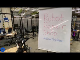 Google создал умные роборуки Aloha 2, который могут автономно чинить других роботов.