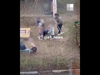 Воспитательница пнула ребёнка в детсаду Екатеринбурга. СК и прокуратура начали проверку