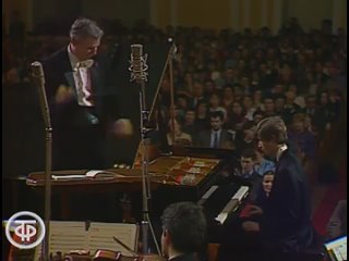 Сергей Рахманинов. Концерт № 2 для фортепиано с оркестром. Играет Николай Луганский (19
