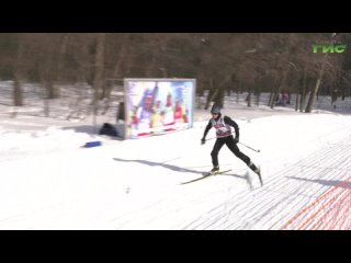 В Самаре молодые лыжники боролись за медали на гонке