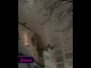 Спецназ ФСБ продолжает выкуривать боевиков из квартиры в Ингушетии — КТО продолжается шестой час   Очевидцы сообщают,... (видео)