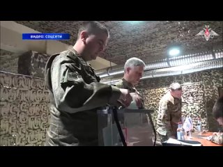 Военнослужащие «Восточной» группировки войск, в зоне СВО приняли участие в досрочном голосовании на выборах Президента РФ!