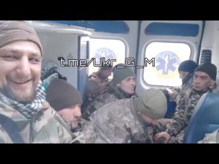 ️  ️🤩🤩 🇺🇦 Las Fuerzas Armadas de Ucrania ni siquiera ocultan el uso de ambulancias como transporte