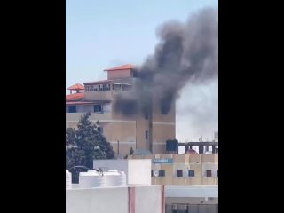 El ejrcito israel ataca los pisos superiores de los edificios de Rafah, privando a los periodistas del acceso a la red Intern