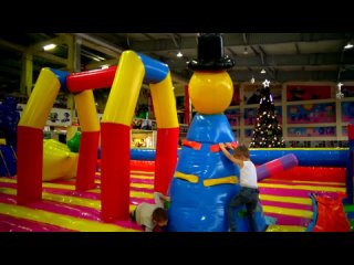 We wish you a MERRY CHRISTMAS  - Fun Indoor Playground and Inflatable Bounce Slides