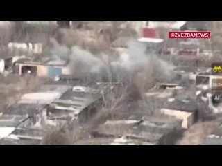 Операторы ударных FPV-дронов уничтожили склад боеприпасов ВСУ